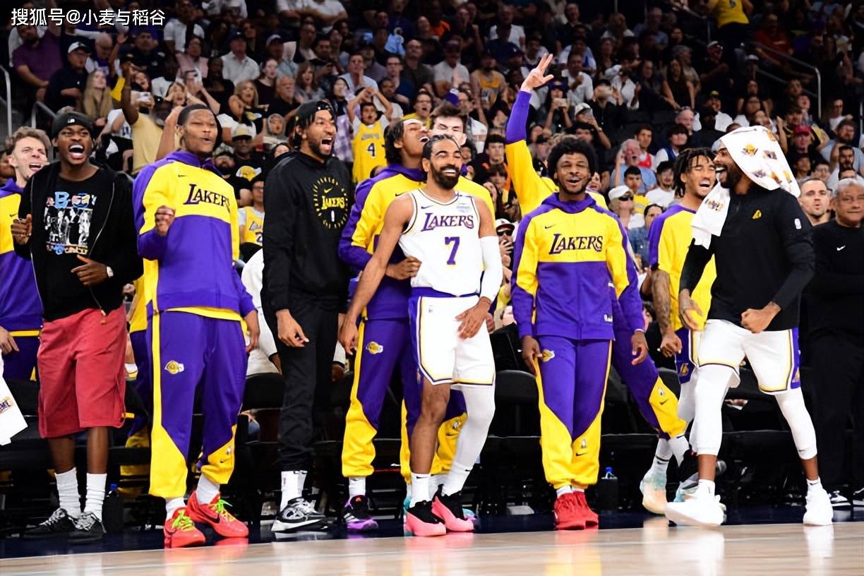 德天空：德甲三强争夺17岁中场德卡特，安德莱赫特要价2500万（德天空：德甲三豪门抢签17岁中场德卡特，安德莱赫特开价2500万）