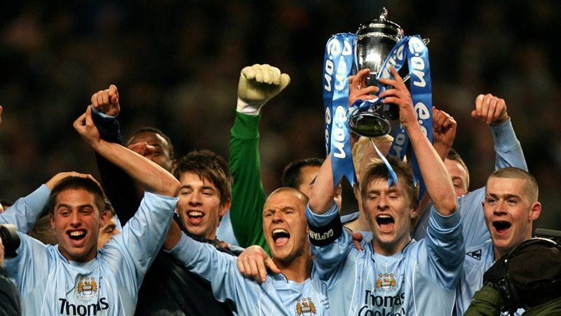 马德兴：米利西奇不敢热身U17女足，一年半不换血，足协当断则断（马德兴：米利西奇回避U17女足热身，18个月不调整人员，足协该断就断）