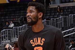 拜仁客战柏林联合全队评分：诺伊尔、奥利塞、格纳布里最低（拜仁客场对阵柏林联合全队评分：诺伊尔、奥利塞、格纳布里垫底）