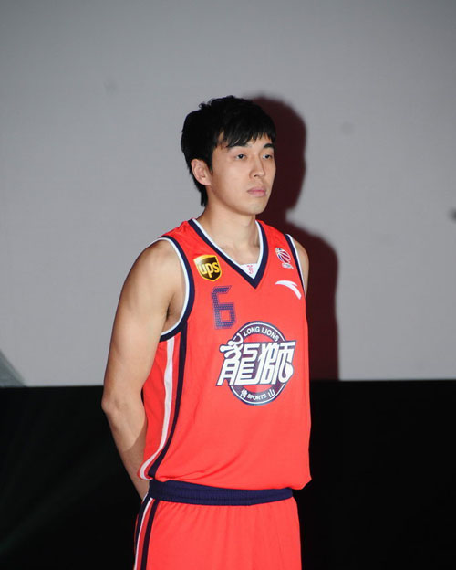 欧洲杯进入百日倒计时，多队提前集训（距欧洲杯开幕仅剩百日，多支球队纷纷提前备战集训）