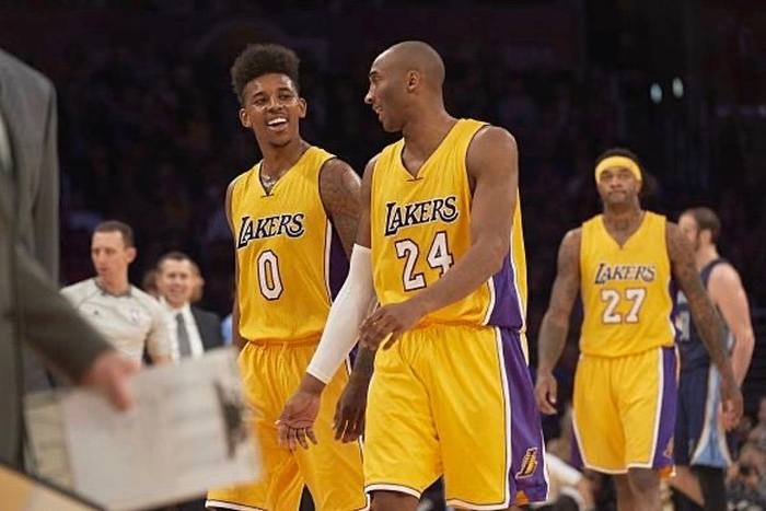 迪洛伦佐谈3场不胜0进球：我们缺上赛季让我们与众不同的精神（迪洛伦佐：三场不胜零进球，少了上赛季那股让球队与众不同的精神）